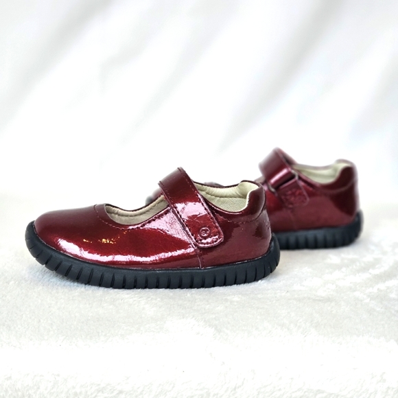 STRIDE RITE | Toddler Girl's Maya Mary Jane Flat, Metallic Burgundy - Picture 8 of 8